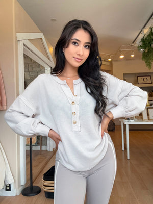 Ann V Neck Long sleeve Knit Top