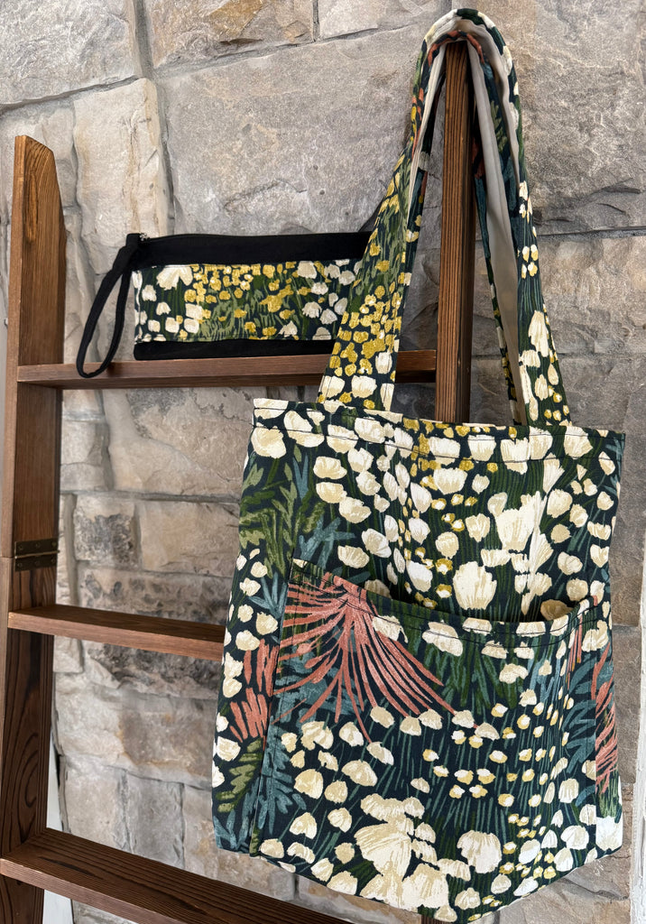 Secret Garden Tote Bag w/cosmetic Bag